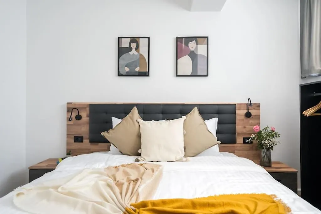Central 18 Apartment - New Building & Parking Bucharest