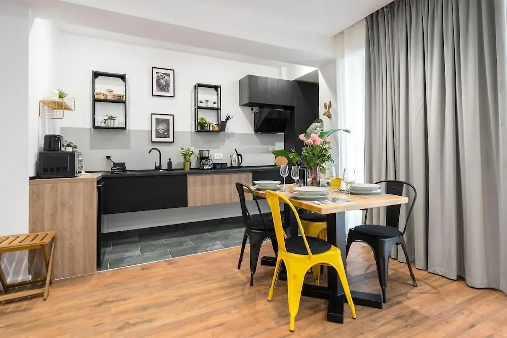 Central 18 Apartment - New Building & Parking Bucharest